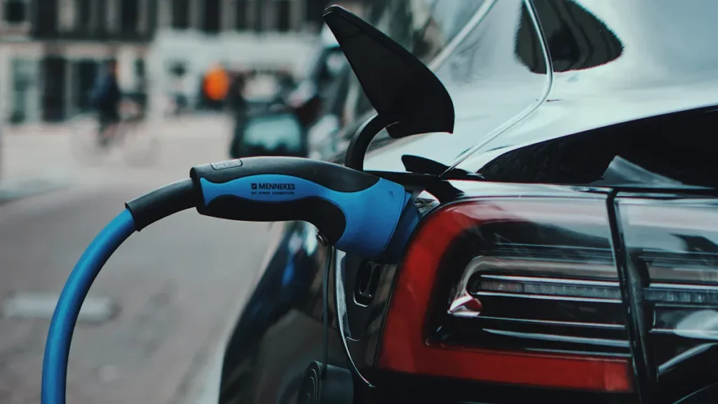 How Different Battery Charging Methods Impact Performance